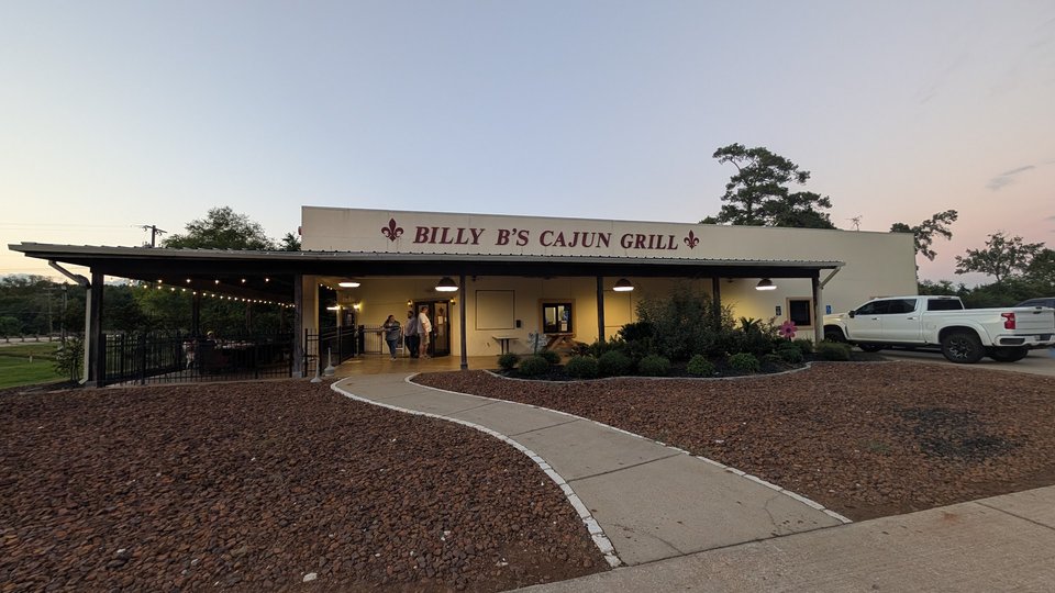 Billy B's Cajun Grill storefront in Mansfield.